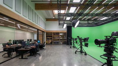 一起草视频工作室